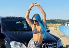 "Ale dżaga"! Agbe zrzuciła prawie wszystko i została w bikini!