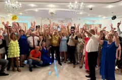 Andre to specjalista od takich imprez! Goście oszaleli, gdy usłyszeli jego przeboje na urodzinach Krzysztofa

