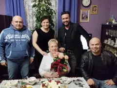 Andrzej Marcysiak (Andre) z Disco Polo pokazuje wielkie serce: Niezapomniane urodziny Pani Ewy