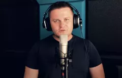 Arek Kopaczewski wzrusza najnowszym nagraniem! Ogromny talent gwiazdora disco polo wywołuje dreszcze! 