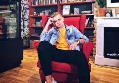Wokalista disco polo przyćmi strojem na Sylwestra?!  Zapewnił, że będzie dużo blasku! 