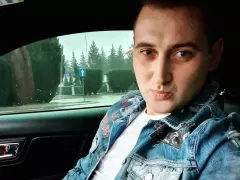 Artysta disco polo pokazał się bez koszulki! Nagi tors przyciąga wzrok!