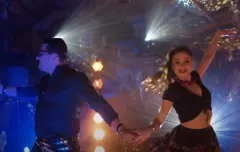 Idealna piosenka na sylwestrową noc?! Gwiazdor disco polo zaskoczył wszystkich internautów wyjątkową premierą! 