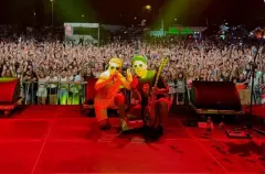 Awaria prądu mogła zrujnować koncert, ale Woners i Tomek Lubert zaskoczyli wszystkich! Co wydarzyło się na scenie?

