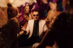 „Bawmy Się” – DISCOPRINCE podbija Sylwestra! Nowa piosenka już stała się hitem
