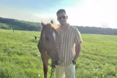 Bayera - „Zakochać się„: wyjątkowa nowość disco polo! Posłuchaj przedpremiery!
