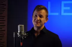 Będziecie w szoku! Dawid Narożny na ustach wszystkich! Artysta zrezygnował z disco polo - Zobaczcie jego najnowszą premierę!