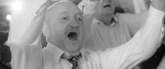 Branża muzyczna pogrążona w żałobie! Grupa Daj to Głośniej poinformowała o śmierci wyjątkowego człowieka! 