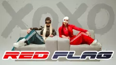 Byłe wokalistki Top Girls z nową produkcja! Natalia i Olga Siemienieckie prezentują ”Red Flag”

