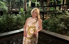 Cena sukienki zwala z nóg! Danuta Martyniuk na luksusowych wakacjach w Australii!