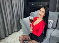 Co za zdjęcia! Przepiękna gwiazda disco polo bezwzględnie kusi swoich fanów! 
