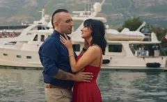 Czadoman numerem jeden! Właśnie zgarnął milion dzięki nowej produkcji pt. „Na końcu świata„!