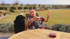 Tak mieszka Paweł Dudek - Czadoman! Dom popularnego gwiazdora zapiera dech w piersiach! Artysta ma własną galaktykę!
