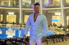 Czy Kamil Chludziński z Extazy to król stylu w disco polo? Ta biała stylizacja mówi wszystko
