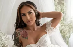 Czy Klaudia Zielińska pokazała za dużo? Biała stylizacja i śmiały kadr wywołały poruszenie w sieci