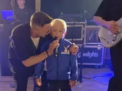 Czy mały Mikołaj zostanie gwiazdą disco polo? Playboys pokazali, jak chłopiec śpiewa