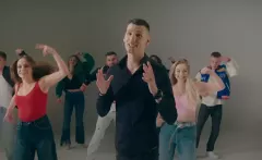 Czy to najlepszy jesienny hit? Zespół Bayera zdobywa serca fanów!

