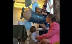 Daniel Martyniuk na pierwszych urodzinach syna Floriana. Na roczku zabrakło Zenka i Danuty Martyniuków