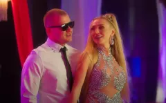 Dawid i Joanna Narożna rozbili bank! „Przytul mnie jak dawniej” zgarnia fortunę

