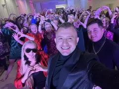 Dawid Narożny BOŻYSZCZEM Polek?! Gwiazdor disco polo rozpalił serca ponad 200 kobiet!