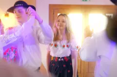 Debiut na scenie disco polo – Longy podbija serca fanów folkiem i muzyką taneczną! To strzał w dziesiątkę?

