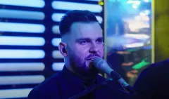 Demeters w wielkim HICIE „Jak się bawią ludzie„! Tak gwiazdy disco podbijają internet! To brzmi lepiej niż oryginał? 