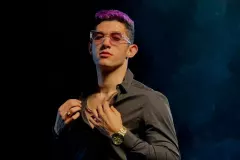 DiscoBoys na wakacjach: Kamil Kossakowski chwali się formą fizyczną! Niezłe ciacho!


