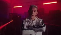 DiscoBoys znowu robią furorę! Nowy hit „Lubiła tańczyć„ już dostępny! Zobaczcie gorącą premierę!