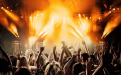 Dni Bełchatowa 2023: Rap, Rock i Zaskakujący Powrót Disco Polo! Wystąpią Classic i Piękni i Młodzi