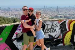 Dorota Pstrągowska z zespołu Mig pokazała męża i synka. Rodzinne kadry z Barcelony