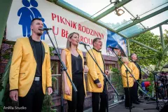 Ekscytujące nagranie live! Bayer Full Sławomir Świerzyński odkrywa nową wersję „Szalonej blondynki„ - musisz to usłyszeć!