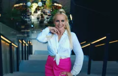 Ela Kliś w nowym teledysku ”Chili w lodach” - pikantna niespodzianka na rynku disco polo! To jej najlepszy numer?