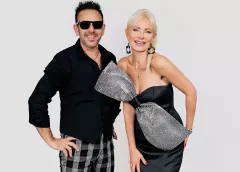Mąż znanej wokalistki disco polo wygląda jak model! Uwielbiana para pochwaliła się zdjęciami wyjątkowej sesji. Fani ”Śliczna z Was para”
