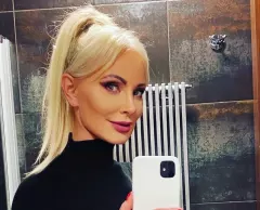 Elwira Mejk wygląda jak nastolatka! Gwiazda disco polo podczas sesji zdjęciowej odsłoniła ponętne i zgrabne ciało!