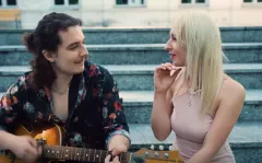 Fantastyczna premiera od pięknej blond wokalistki disco polo! Nowość pt. „Ajajaj„ od NIKI spodobała się internautom!