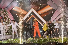 Festiwal Weselnych Przebojów 2025 w Mrągowie z hitem „Promienie” w wykonaniu Boys, Czadoman i Classic | VIDEO