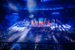 Genialny występ Milano na Roztańczonym PGE Narodowym! Wykonanie największego przeboju „O Tobie kochana„ przyprawia o ciarki!

