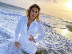 Gwiazda disco polo w gorącej sesji zdjęciowej na Wyspach Zielonego Przylądka! Ponętne zdjęcia Pauli Karpowicz!