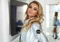 Popularna wokalistka disco polo w samym ręczniku! Ponętne zdjęcie gwiazdy trafiło do sieci!