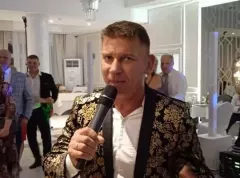 Uwielbiany gwiazdor disco polo dał popis na weselu! Tej imprezy już nikt nie zapomni! 