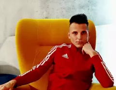 Gwiazdor zespołu Milano wrócił po chwili medialnej ciszy! Informacja, którą zdradził artysta disco polo zszokowała fanów! 