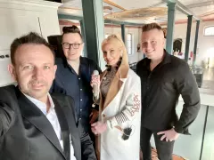Gwiazdy disco polo zagrały na mszy świętej! „To było piękne przeżycie„! Mamy nagranie!