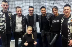 Gwiazdy serialu ”Gliniarze” w gorącym tańcu! Ewelina Ruckgaber, Piotr Mróz i Agnieszka Wasilewska bawią się w rytm hitu Playboys | VIDEO
