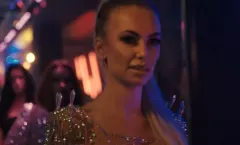 Gwiazdy telewizji Polsat z programu „Farma„ w teledysku disco polo Sebsona