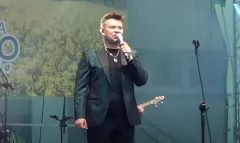 HIT WIDEO! Zenon Martyniuk - Akcent rozwala scenę swoim występem! Zobaczcie jak publiczność oszalała!