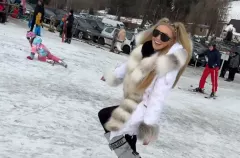 Joanna Narożna królową zimowych stylizacji? Buty za 7 tysięcy na stoku z rodziną
