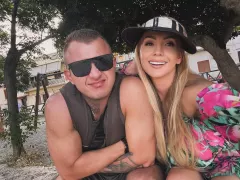 Żona Dawida Narożnego bez skrępowania odsłoniła dekolt! Co za ciało! Fani komentują 