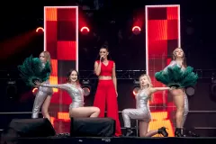 Gwiazda disco polo Justyna Lubas zachwyca nową wersją swojego hitu „Po Co”! Posłuchaj na żywo! Co za talent! 