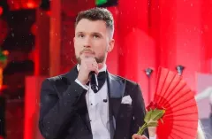 Karol Zawrotniak - Defis zaprezentował nową odsłonę swojego wielkiego hitu disco polo! Dynamiczne rytmy porywają do tańca!
