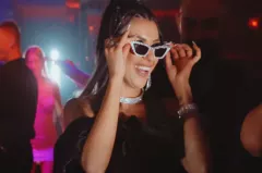 Karolina Dziubińska wkracza na scenę! Jej singiel „Juan De Marco„ podbija serca fanów! TO jedna z najlepszych premier?